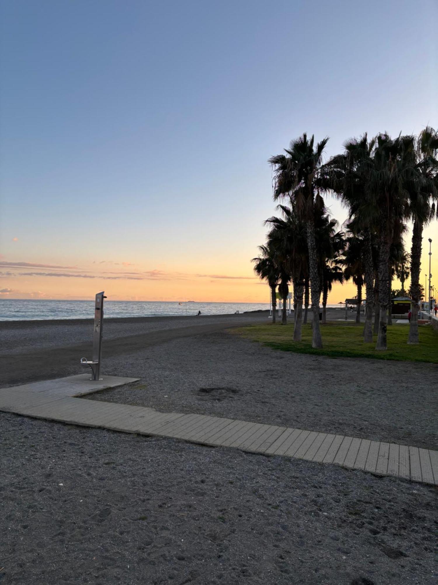 Estudio En Torre Del Mar A 3 Minutos Andando De La Playa Luaran gambar